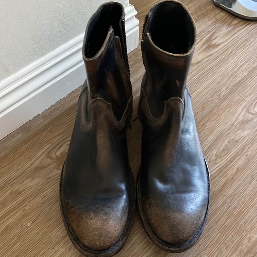 Men’s Frye boots size 10.5
